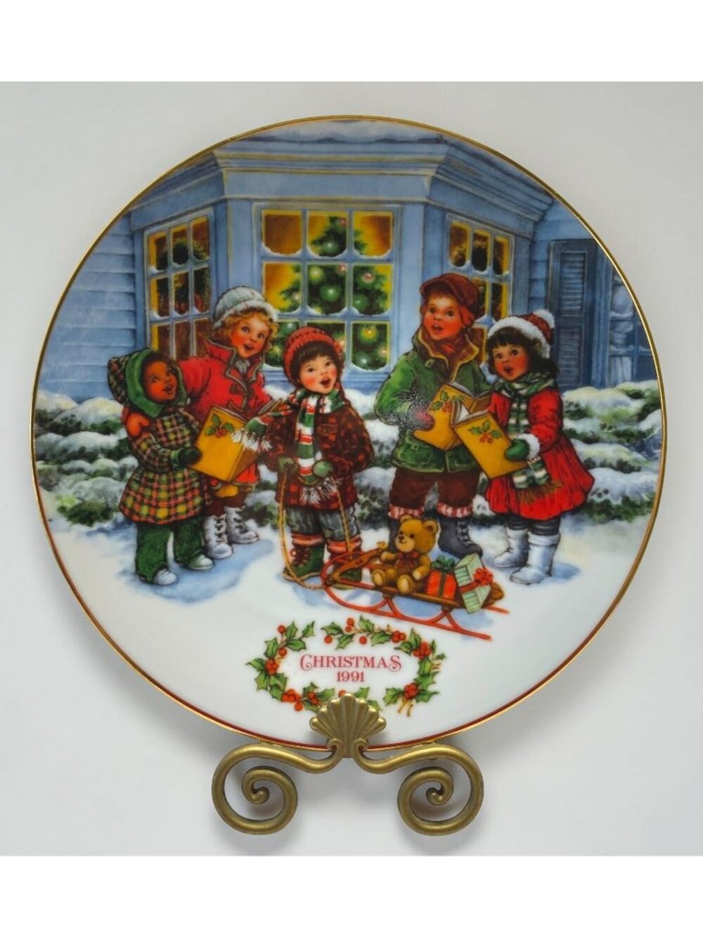 Vintage Avon Christmas Decorative Plate Perfect Harmony 1991 22K Gold Trim